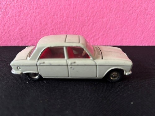Dinky toys peugeot 204 - dinky,