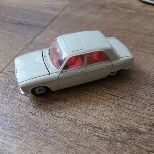 Dinky toys peugeot 204 ref - toys,